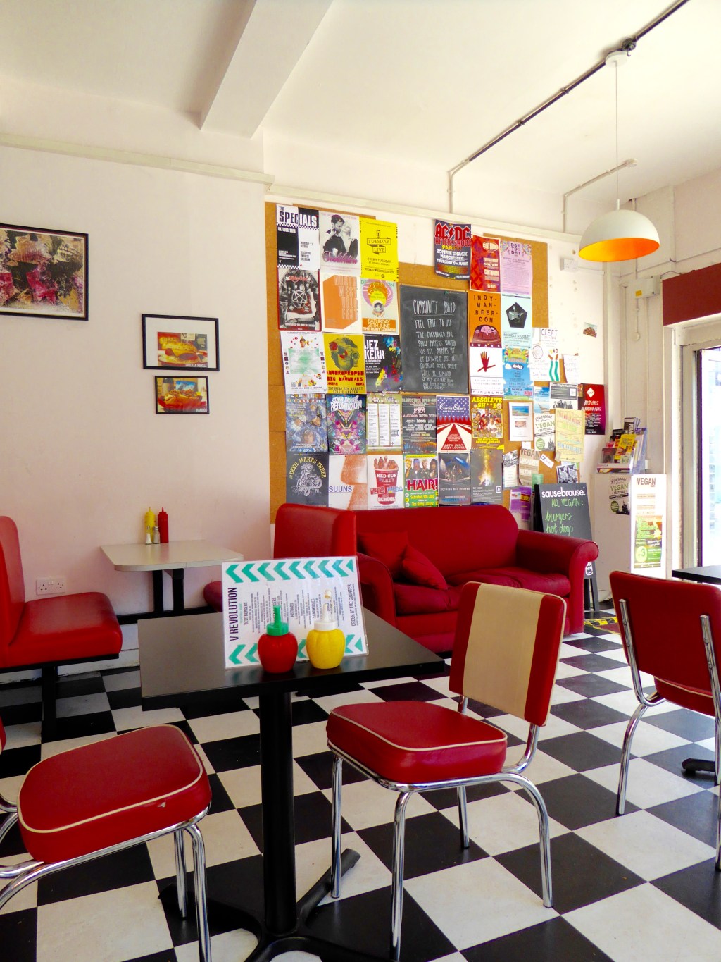 V Revolution Manchester – Vegan&nbsp;Cafe