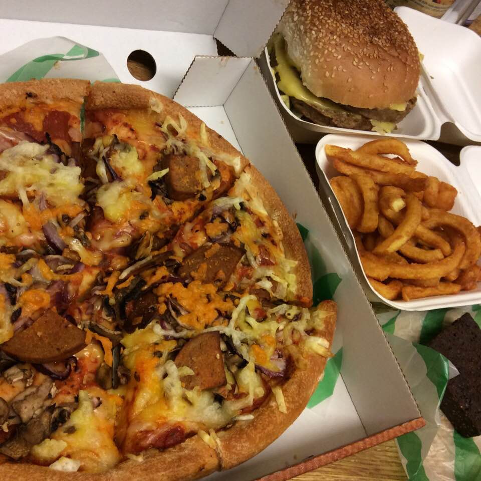 26169446_10155955946997487_2046816845413545022_n