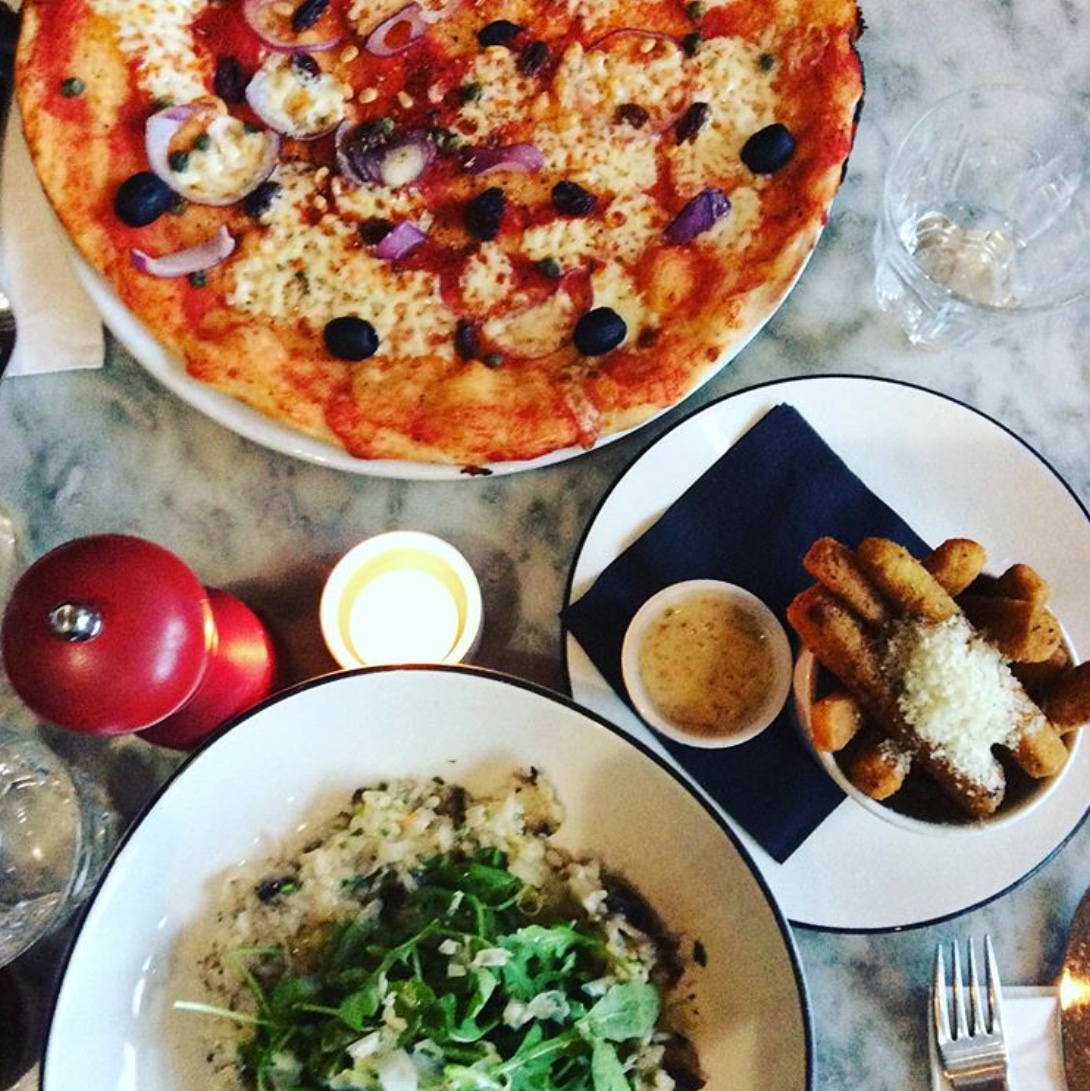 F0617C32-BE71-4F38-B48E-63009FDE7803