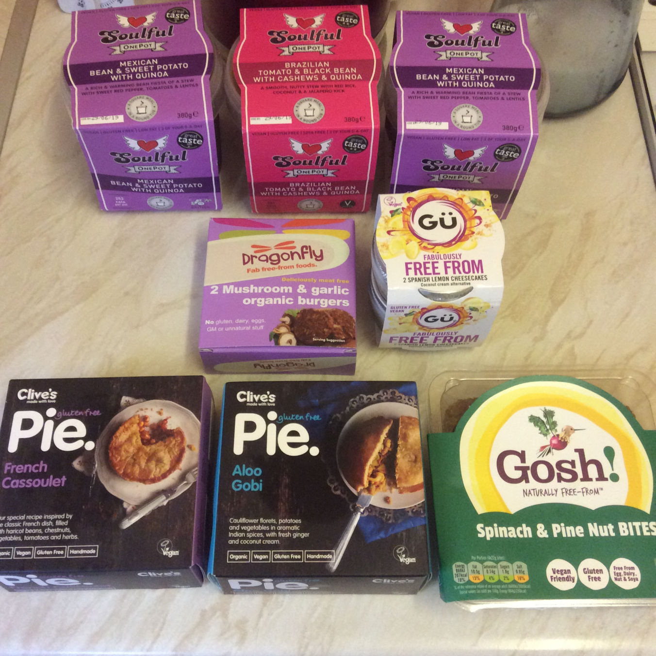 F0E1D709-BDAE-49B0-AC44-786AC91DEE1C